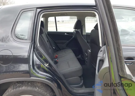 2017 Volkswagen Tiguan 2.0T/2.0T S z USA, uszkodzony, nr VIN WVGBV7AX7HK046290